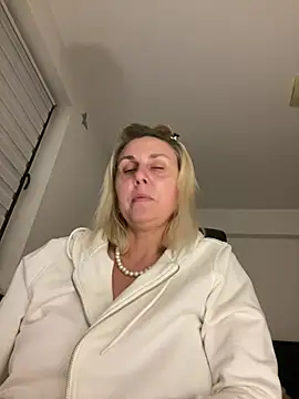 Amelia9798 Live XXX Chat