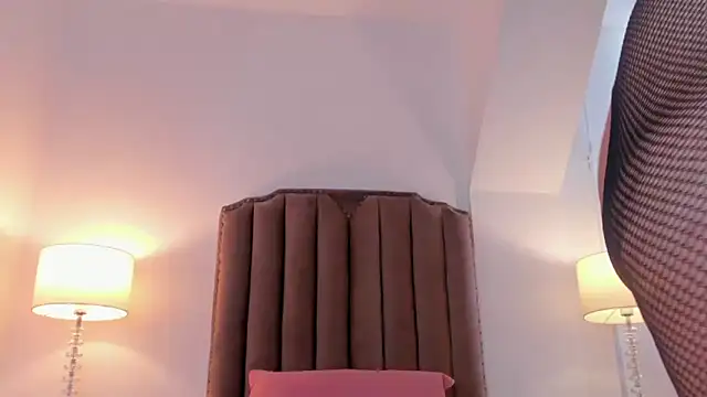 Chat XXX en directo de Emma_Torres__