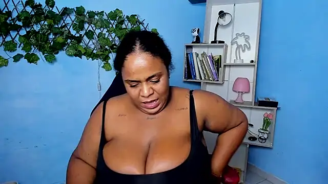 XXX chat uživo modela bbw_charlote