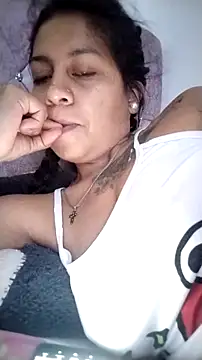 XXX chat uživo modela Tiphanydirty3