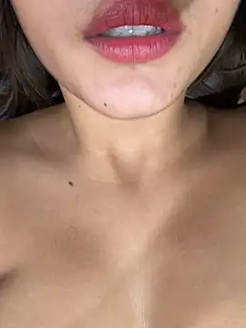 Queen_Shanuu's Live XXX Chat