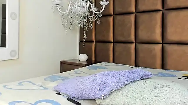 zoe_taylorr1 Chat XXX live