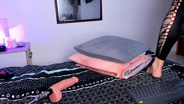 Lola_Blondie's Live XXX Chat