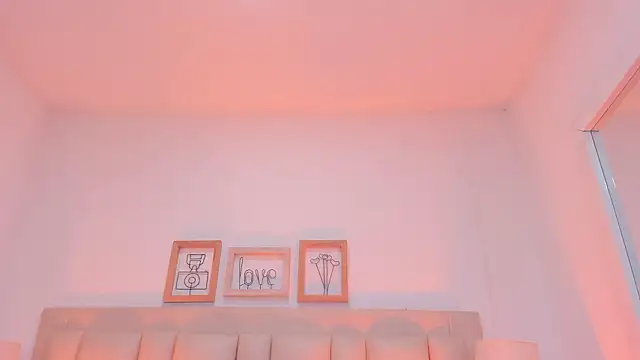 XXX chat uživo modela dakhota___