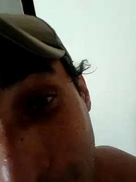 vouserseudono's Live XXX Chat