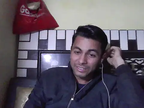 Stubborndesiboy Live XXX Chat