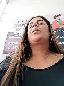 Mia-Glow – Live XXX-chat