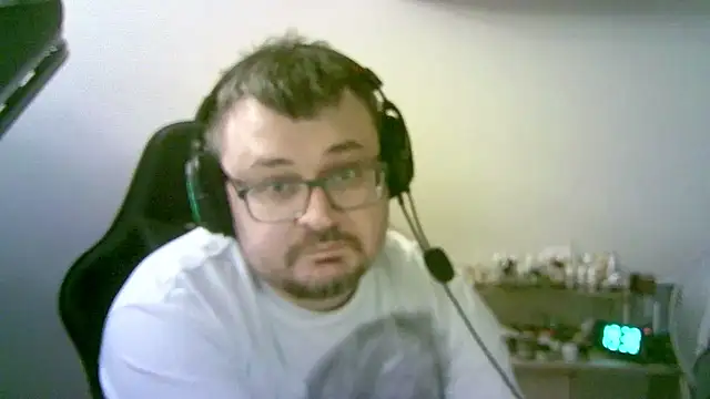 Chat +18 de SirAbuser ao vivo