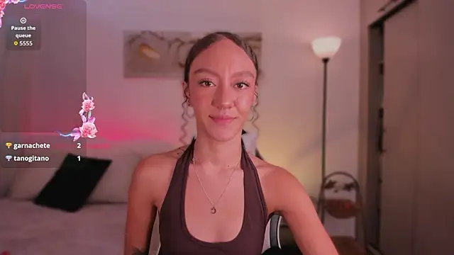 XXX chat uživo modela ChloeMoreti