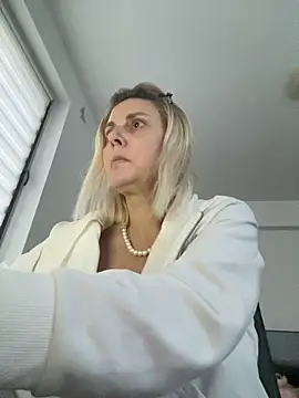 Amelia9798's Live XXX Chat