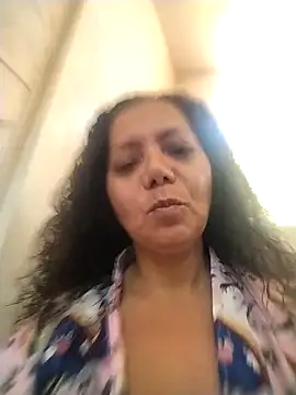 XXX chat uživo modela Gorditacarlota