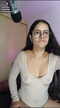 Virginia______'s Live XXX Chat