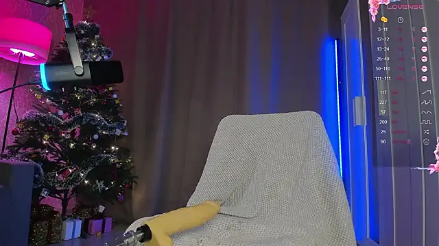 Juicy_Vikki's Live XXX Chat