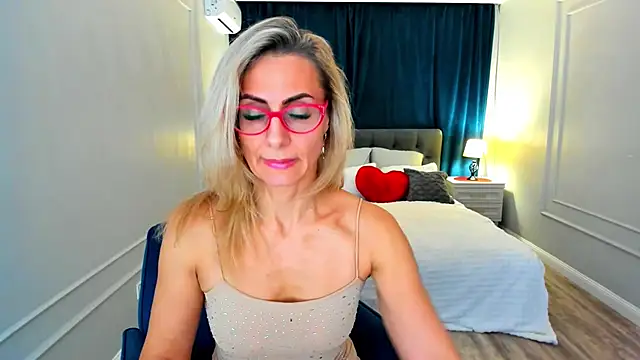 MuseOfStage Chat XXX live