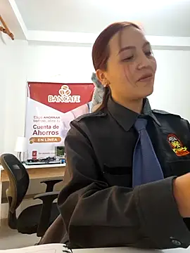 Emily-7_ Chat XXX in diretta