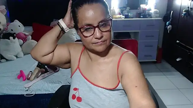 pervert_mommy_n Live XXX chat