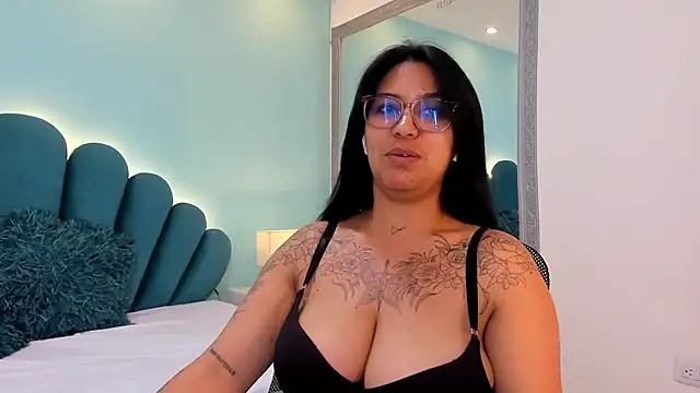 sharlott18n Live XXX chat