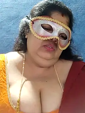 tamilthanushri 即時 XXX 聊天