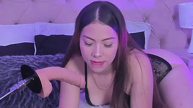 lizzyrossie Chat XXX live