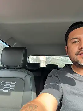 sexmachine-593's Live XXX Chat