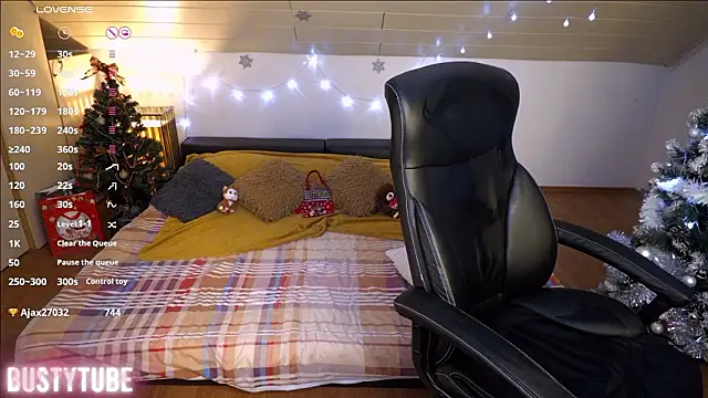 BUSTYTUBE's Live XXX Chat