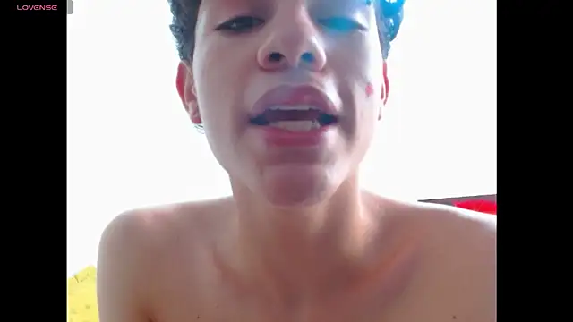 hotpussy365's Webcam Show