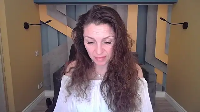 EllaLong Live XXX Chat