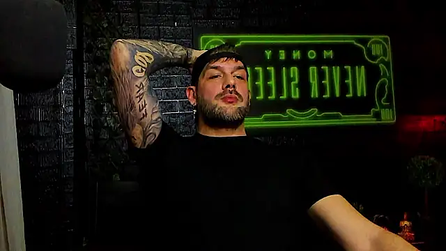 LexHardy's Live XXX Chat