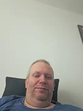 ShyBoy1982 – Live XXX-chat