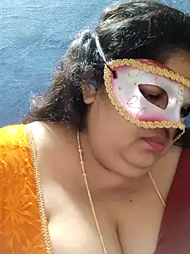 tamilthanushri 即時 XXX 聊天