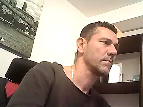 mastercharisma35 – Live XXX-chat