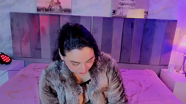 Elizabeth_bennett_6's Live XXX Chat