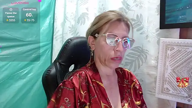 Chayla_Ruiz 即時 XXX 聊天