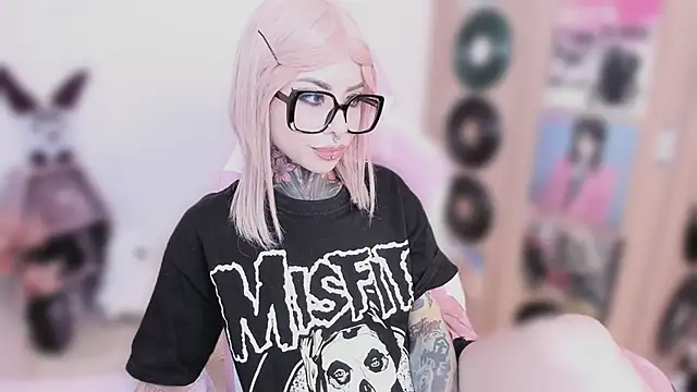 Chat XXX en directo de NikkiRamone