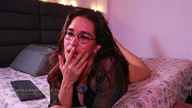 Chat XXX en directo de kathieandpovcock1