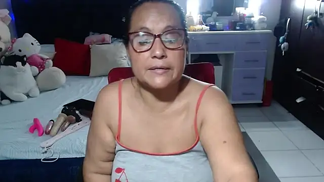 pervert_mommy_: онлайн-секс-чат