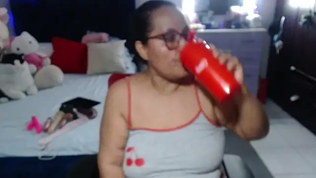 Živý XXX chat pervert_mommy_