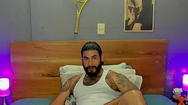 Prometeo-grizzly's Live XXX Chat