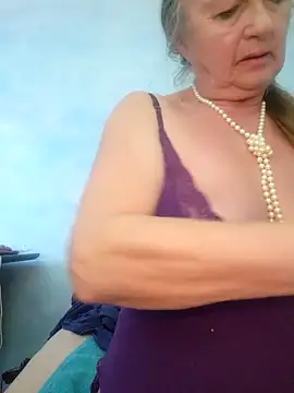 Hot-Muci's Live XXX Chat