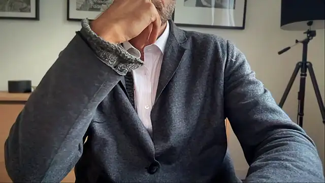 mecchaude élő XXX-chatje