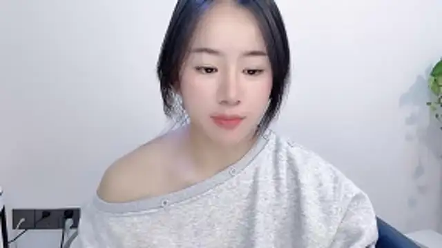 chloe-01 即時 XXX 聊天