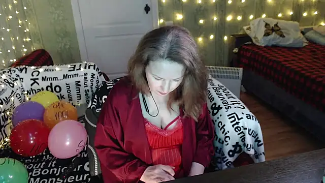 MarleneDietrich: онлайн-секс-чат