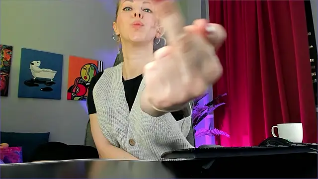 Chat +18 de LylithSkye ao vivo