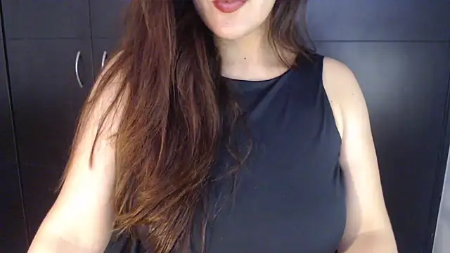 AdharaLujan: онлайн-секс-чат