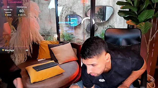 MarcoVitto: απευθείας συνομιλία ΧΧΧ