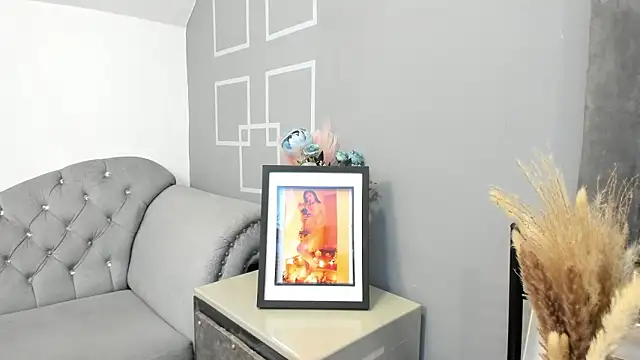 Вебкам-шоу ZaharaSkylar