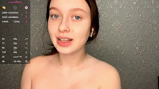 CharlynDini: онлайн-секс-чат