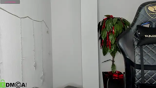 KarinaBroks: онлайн-секс-чат