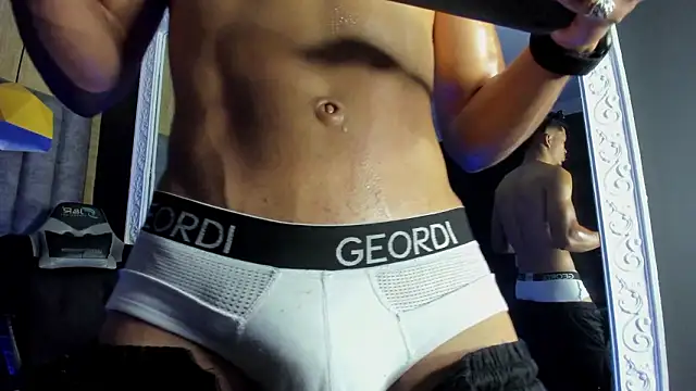 NicolaiKaravのウェブカメラショー