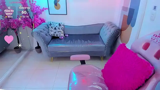 Emily_osman's Live XXX Chat